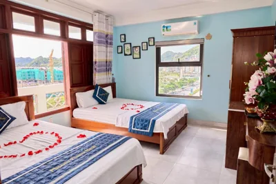 Family Room with Sea View — Phoenix Flower Hotel & Travel